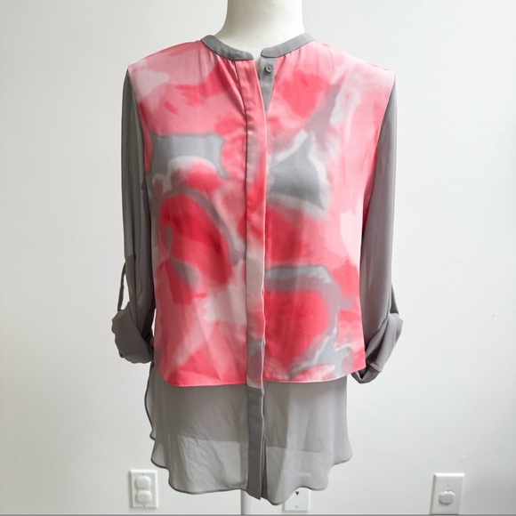 T Tahari | Grey/Pink Watercolor Print Layered Roll-Tab Button Down Blouse - Picture 7 of 16